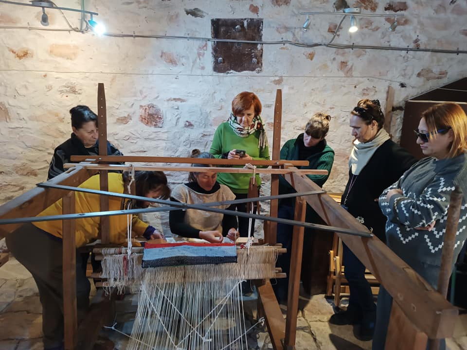 432070465 992391482518894 9098490704710188943 N