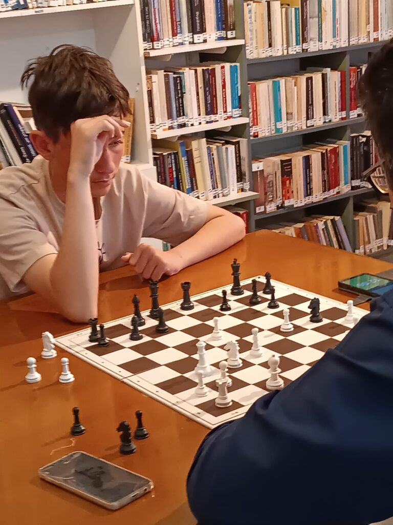 438302020 1029279018830140 1595434623657570788 N